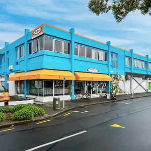 Point Break Backpackers , Christchurch New Zealand